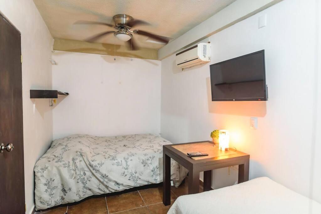 Departamento Grande Con 2 Recamaras Con Aire 5 Camas Wifi 115Mb, Cocina .Cochera Techada, #4 Ciudad Valles Exterior photo