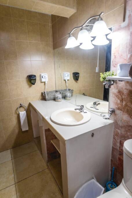 Departamento Grande Con 2 Recamaras Con Aire 5 Camas Wifi 115Mb, Cocina .Cochera Techada, #4 Ciudad Valles Exterior photo