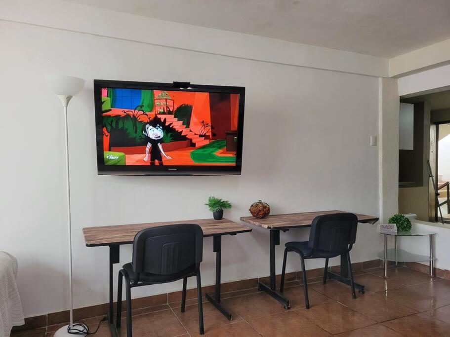 Departamento Grande Con 2 Recamaras Con Aire 5 Camas Wifi 115Mb, Cocina .Cochera Techada, #4 Ciudad Valles Exterior photo