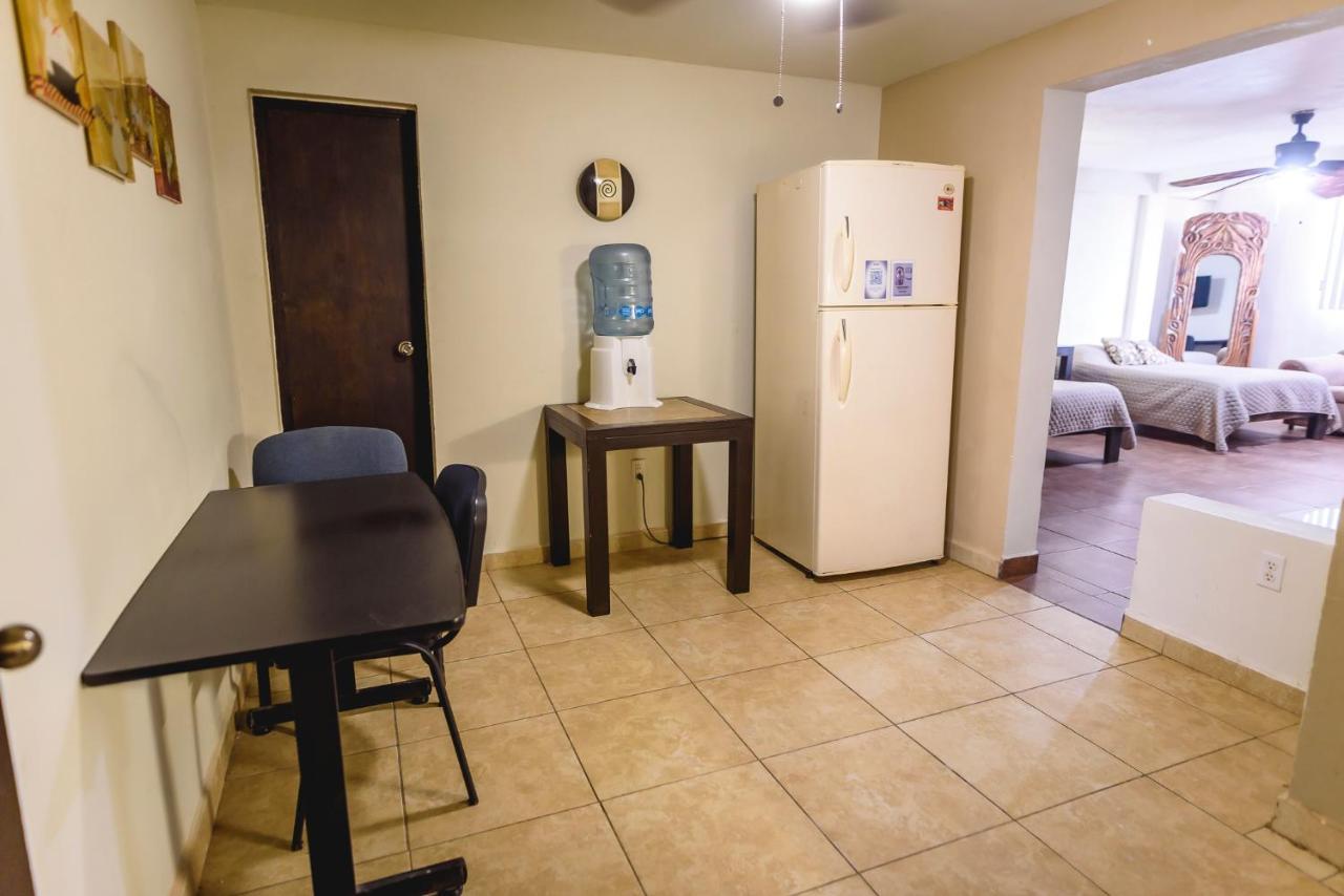 Departamento Grande Con 2 Recamaras Con Aire 5 Camas Wifi 115Mb, Cocina .Cochera Techada, #4 Ciudad Valles Exterior photo