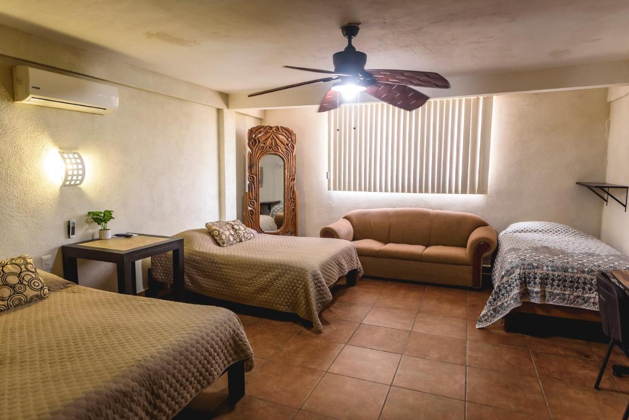 Departamento Grande Con 2 Recamaras Con Aire 5 Camas Wifi 115Mb, Cocina .Cochera Techada, #4 Ciudad Valles Exterior photo
